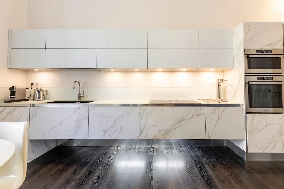 Carre D'Or, Superbe Apartment Sur Jardin, Elegant Et Ensoleille Nice 0*,