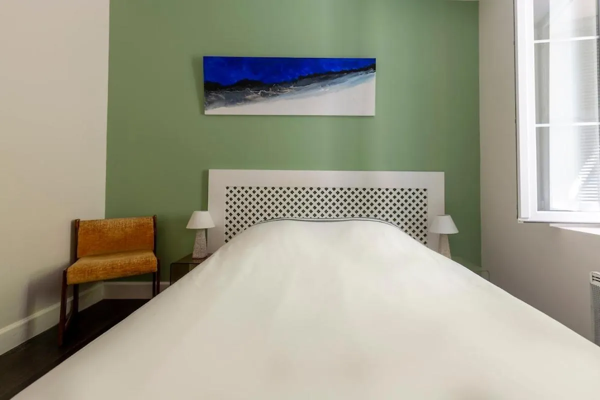 Carre D'Or, Superbe Apartment Sur Jardin, Elegant Et Ensoleille Nice