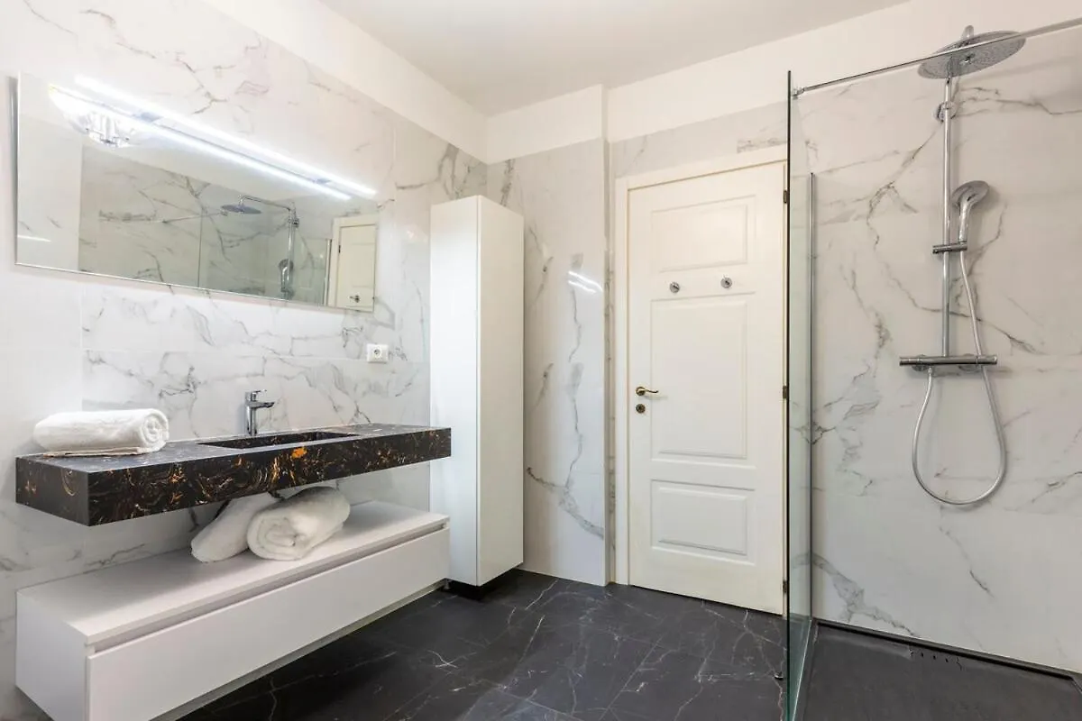Carre D'Or, Superbe Apartment Sur Jardin, Elegant Et Ensoleille Nice